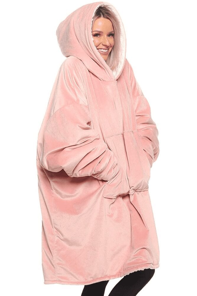 The Comfy Wearable Blanket | Gifts for Moms