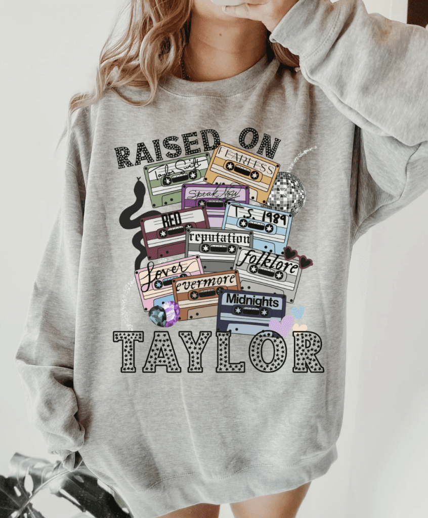 TAYLOR SWIFT VINTAGE TAPES CREWNECK